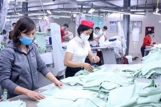 Bắc Giang hỗ trợ doanh nghiệp tuyển dụng lao động, ổn định sản xuất