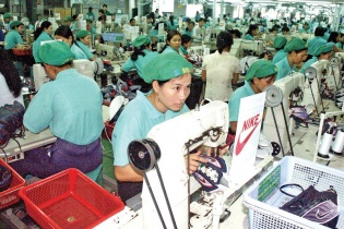 Doanh nghiệp FDI lo đứt gãy chuỗi cung ứng