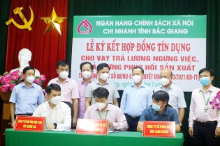 Hàng ngàn lao động được hỗ trợ lương ổn định cuộc sống