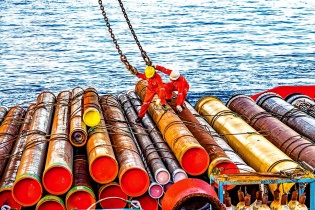 Quy định chồng chéo, Petrovietnam khó bứt phá