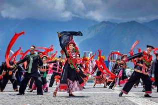 Khai thác “mỏ vàng” du lịch MICE