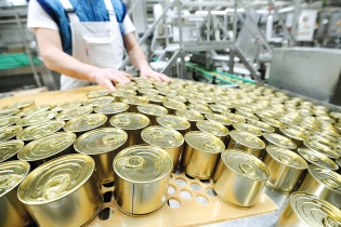 Tránh lạm dụng thức ăn nhanh, thực phẩm đóng hộp trong mùa dịch