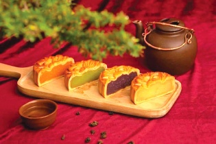 Ai quản chất lượng bánh trung thu handmade?