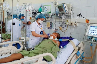 Nguy hại từ thực phẩm chức năng “thổi phồng” công dụng 