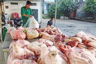 Thực phẩm “bẩn” đến hẹn lại… tung hoành