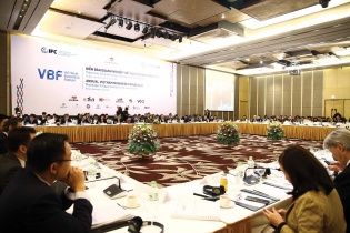 Diễn đàn Doanh nghiệp Việt Nam thường niên VBF: Doanh nghiệp lo khó tuân thủ vì quy định không rõ