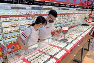 Quân bài chiến lược mới của các “tay chơi” bán lẻ