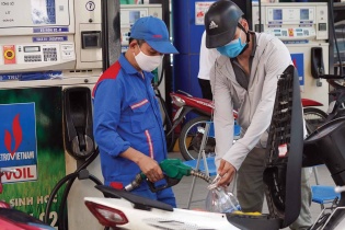 Không lo thiếu cung xăng dầu