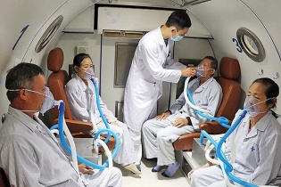 Người bệnh mòn mỏi vì thiếu thuốc, vật tư y tế