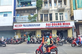 “Cuộc chiến” bão giá ở Trung tâm Thương mại dịch vụ Đại Quang Minh: Lối thoát là chia sẻ lợi ích?