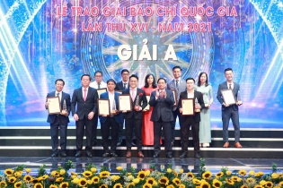 Toàn cảnh Lễ trao Giải Báo chí Quốc gia năm 2021