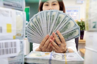 Ngân hàng kêu khổ đoạn trường đòi nợ