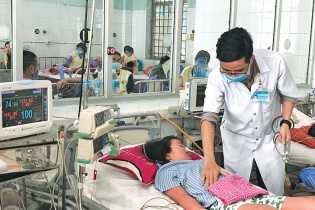 Cơ sở y tế quá tải vì lượng bệnh nhân tăng đột biến