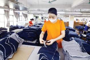 Nhận diện “chướng ngại vật” của ngành dệt may