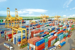 Xuất siêu nhìn từ các thị trường chủ yếu