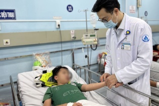 Bệnh viện quá tải, nguy cơ lây chéo bệnh truyền nhiễm