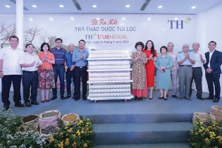 “Mở cửa” kho báu thảo dược Việt