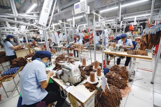 Xuất khẩu ứng phó với biến động thị trường để về đích