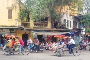 Du lịch trước cơ hội lấy lại những gì đã mất