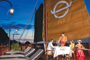 Du lịch tàu biển: “Mỏ vàng” cần biết cách khai thác