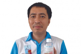 Lê Trung Hiếu, nhà sáng lập Bambi Hana: Kỹ sư “tô màu”, kéo dài tuổi thọ cho hoa