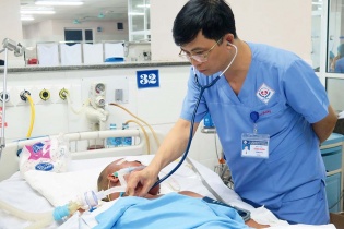 Hiểm họa ngộ độc thực phẩm trong mùa hè