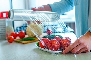 “Tử thần” đến từ bao bì nhựa tái chế đựng thực phẩm   