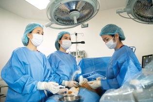 Nhiều bệnh viện giảm phí dịch vụ khám chữa bệnh theo yêu cầu