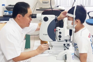 Hậu quả vì “tự làm bác sỹ” khi bị đau mắt đỏ