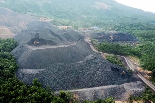 Tiếp tay khai thác than lậu, hàng loạt cựu lãnh đạo hầu tòa