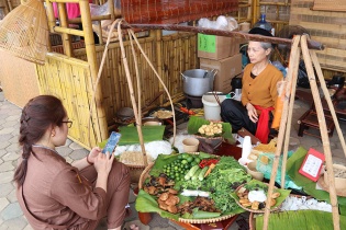 Nóng vấn đề an toàn thực phẩm mùa lễ hội