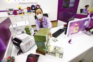 Tin vắn Đầu tư Online ngày 24/2