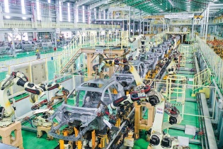 Công nghiệp ô tô, điện khí: Động cơ đẩy của Quảng Nam