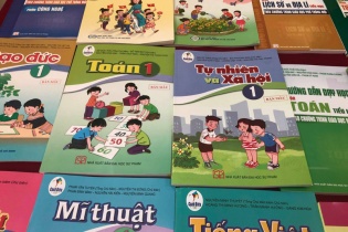 Vấn nạn sách giả, sách lậu khiến nhà xuất bản kiệt quệ