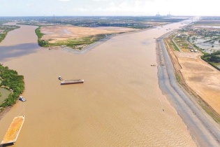 Dự án luồng tàu biển trọng tải lớn vào sông Hậu: Sai sót trong lựa chọn nhà thầu   