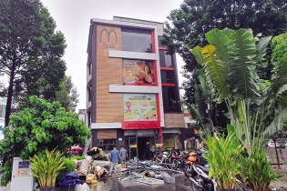 Từ việc McDonald"s đóng bớt cửa hàng: Thời gian khó với chuỗi đồ ăn nhanh