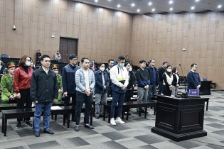 Vụ “chuyến bay giải cứu” giai đoạn II: Muôn kiểu ăn chia, trục lợi