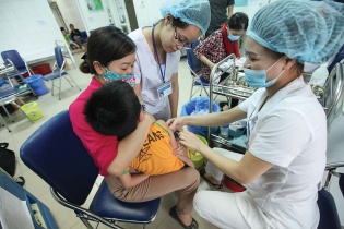 Thay đổi chính sách vì một hệ thống y tế công bằng hơn   