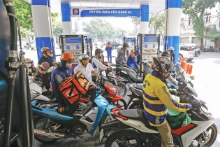 Đảm bảo đủ nguồn cung xăng dầu năm 2025