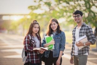 Ngày càng nhiều sinh viên nước ngoài chọn Việt Nam để du học