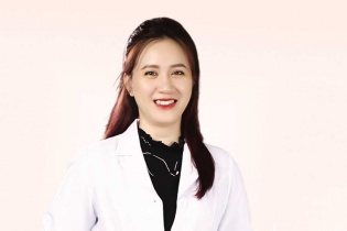 Hành trình truyền cảm hứng của nữ bác sỹ mang tên một loài hoa