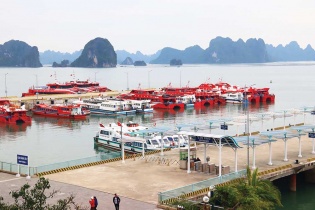 Thu hút nguồn lực phát triển du lịch vịnh Bái Tử Long