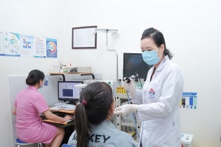Số ca mắc bệnh hô hấp tăng mạnh, bệnh viện quá tải