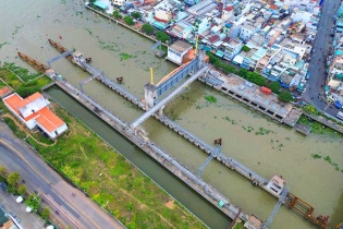 “Rót” hàng ngàn tỷ đồng, TP.HCM vẫn cứ mưa là ngập - Bài 4: Đầu tư “giật gấu vá vai”