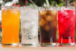 Áp thuế tiêu thụ đặc biệt với nước giải khát có đường: Giải pháp thiết thực để bảo vệ sức khỏe cộng đồng
