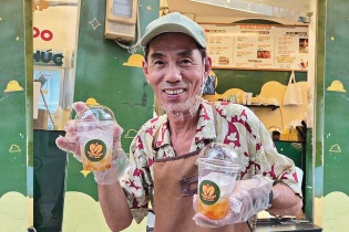 Dương Thanh Long, Nhà sáng lập Cà phê muối chú Long: U60 khởi nghiệp chuỗi cà phê
