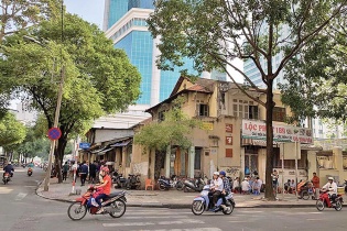 “Đại gia” Đinh Trường Chinh và chiêu thâu tóm, lướt sóng đất công - Bài 2: Vào tay tư nhân, 730 tỷ đồng “sinh sôi” lên hơn 2.200 tỷ đồng