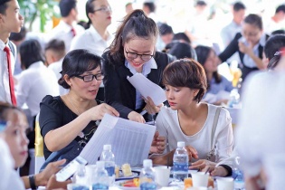 Môi giới và cuộc vật lộn để tồn tại