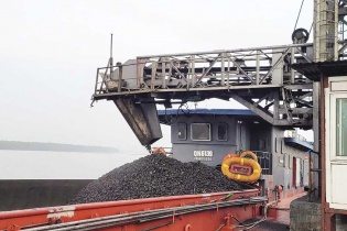 Tập đoàn Công nghiệp Than - Khoáng sản Việt Nam (TKV): Tài chính vững, mỏ xanh dần