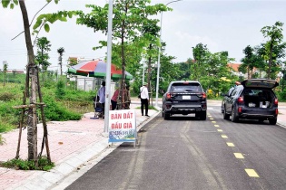 Đất đấu giá vùng ven Hà Nội: Hết thời "thổi giá, bỏ cọc"?